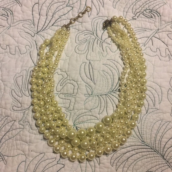 Classic J. Crew Pearl Twisted Hammock Necklace - Picture 2 of 2